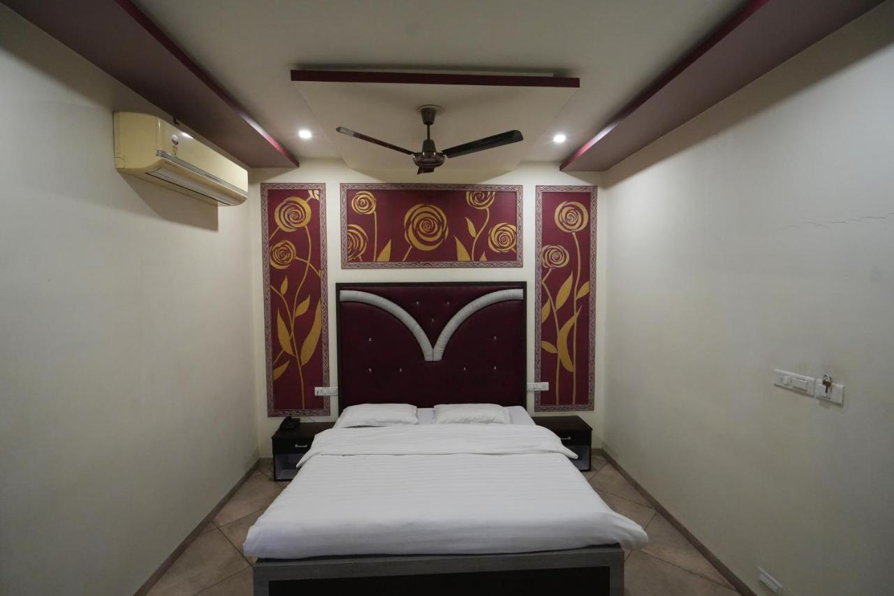 Hotel Ravi Residency Nadiād Εξωτερικό φωτογραφία