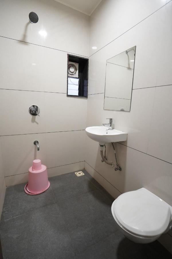 Hotel Ravi Residency Nadiād Εξωτερικό φωτογραφία