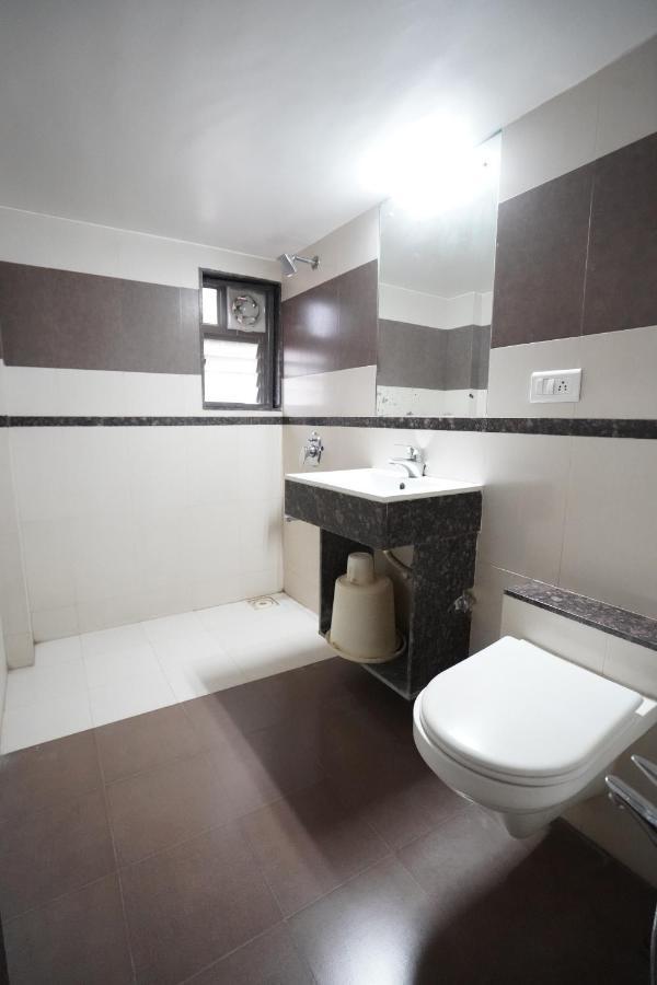 Hotel Ravi Residency Nadiād Εξωτερικό φωτογραφία